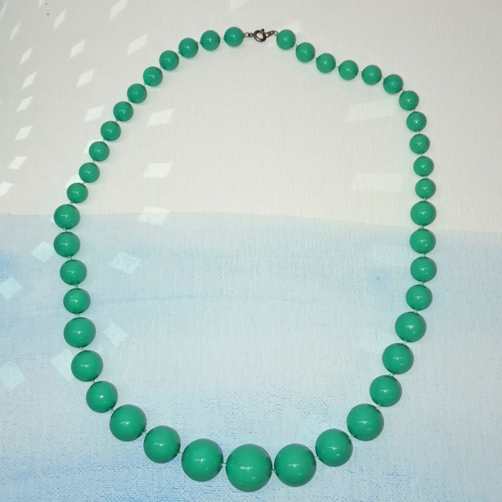 80s Vintage teal bead necklace